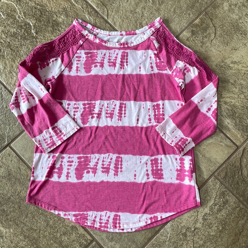 + nwot + MUDD Cold Shoulder Top